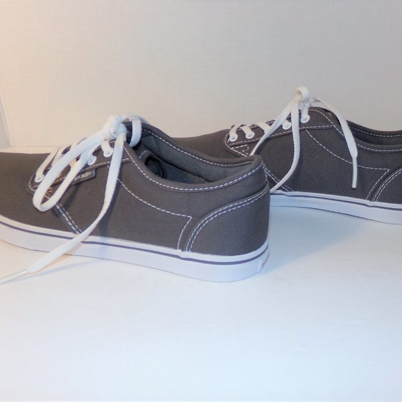 WOMENS VANS SIZE 8 GRAY AND WHITE SO NICE! - Picture 7 of 7